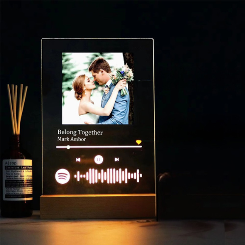 Memory Melody – Personalised Music Photo Plaque